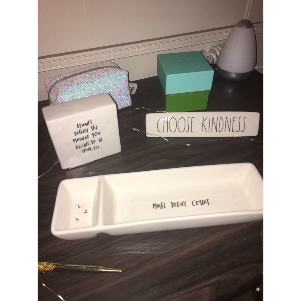 New Rae Dunn Desk Set - Picture 1 of 1